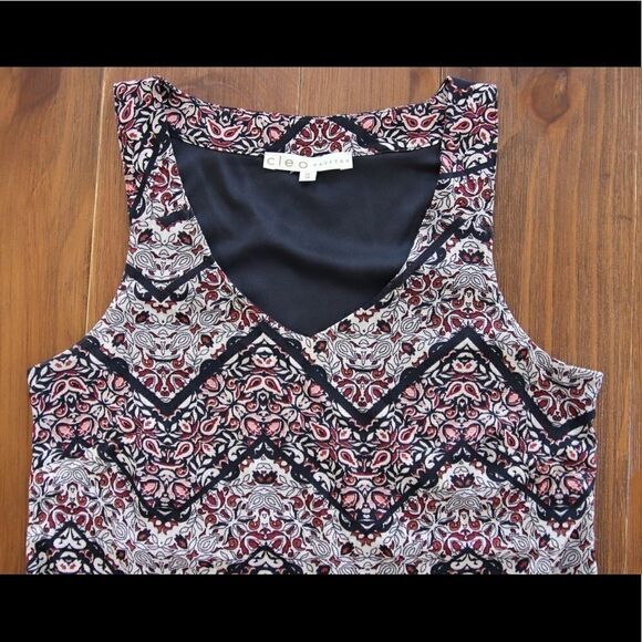 CLEO Petite Patterned Tank with Lace Size Extra Small Petite. - Picture 6 of 9